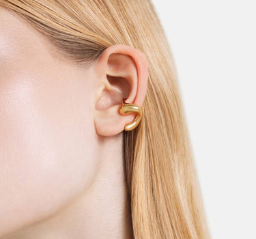 earcuff orgánico en forma de c de oro