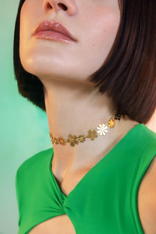 momo★flower　8UEDE SPARKLE CHOKER Gold Flower Choker Necklace - MAM ORIGINALS – MAM®
