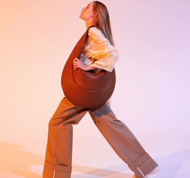 Sac à main en cuir recyclé brun