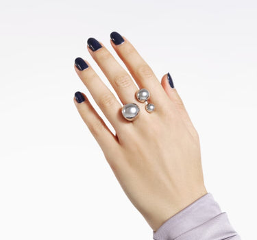 ring with 3 ball in silver