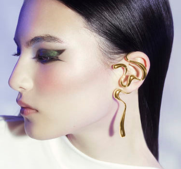 Large liquid earcuff in gold