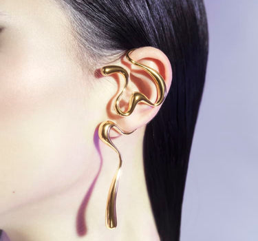 Gran earcuff líquido en oro