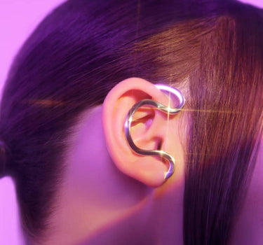 Pendiente ear cuff de serpiente en plata