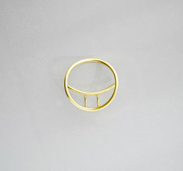 Circular ear-cuff in gold