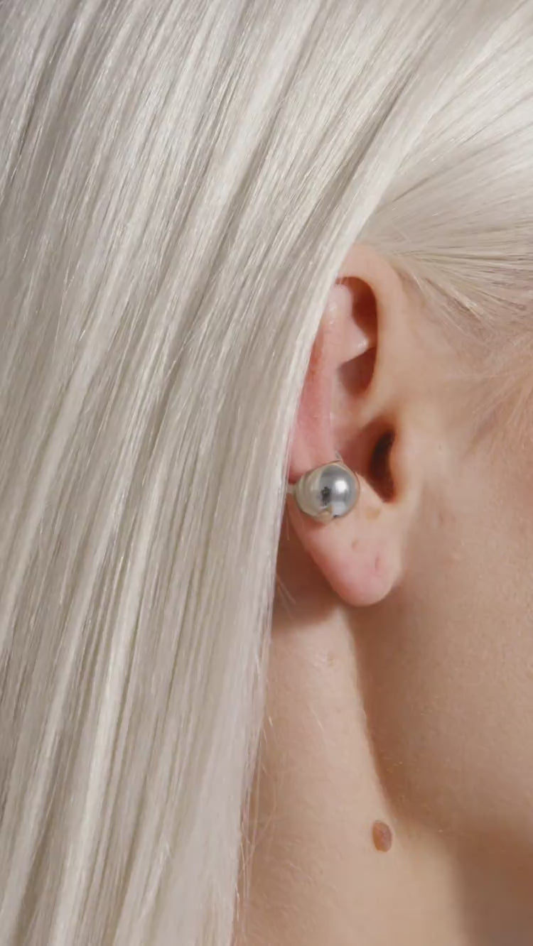 シルバーボール ハギー イヤーカフ ピアス