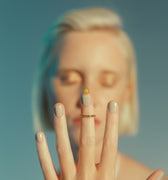 Gold midi ring with yellow aventurine