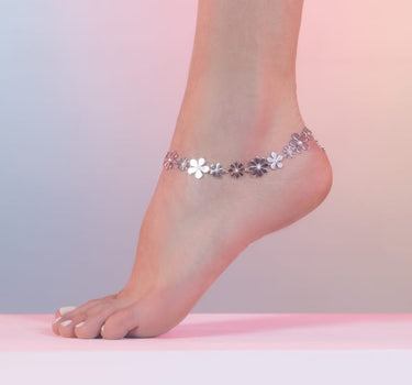 flower anklet in silver