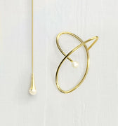 Gold ear cuff and earring with pearl