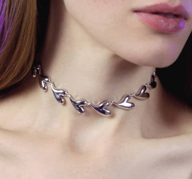 heart choker in silver